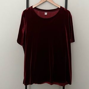 Red Velvet T-shirt